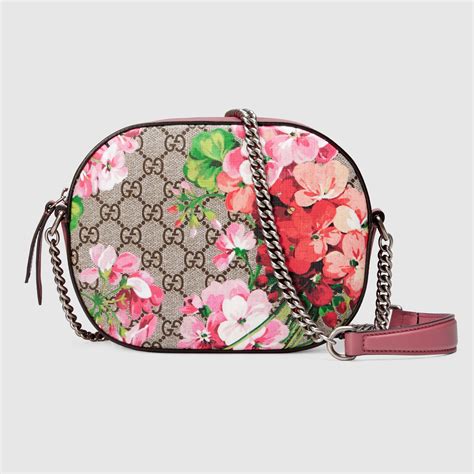 gucci blooms gg supreme mini chain crossbody bag|gucci ophidia gg crossbody bag.